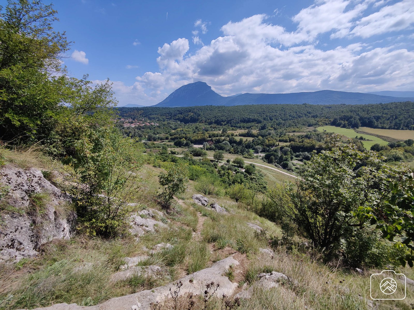 Гледка от пещерата